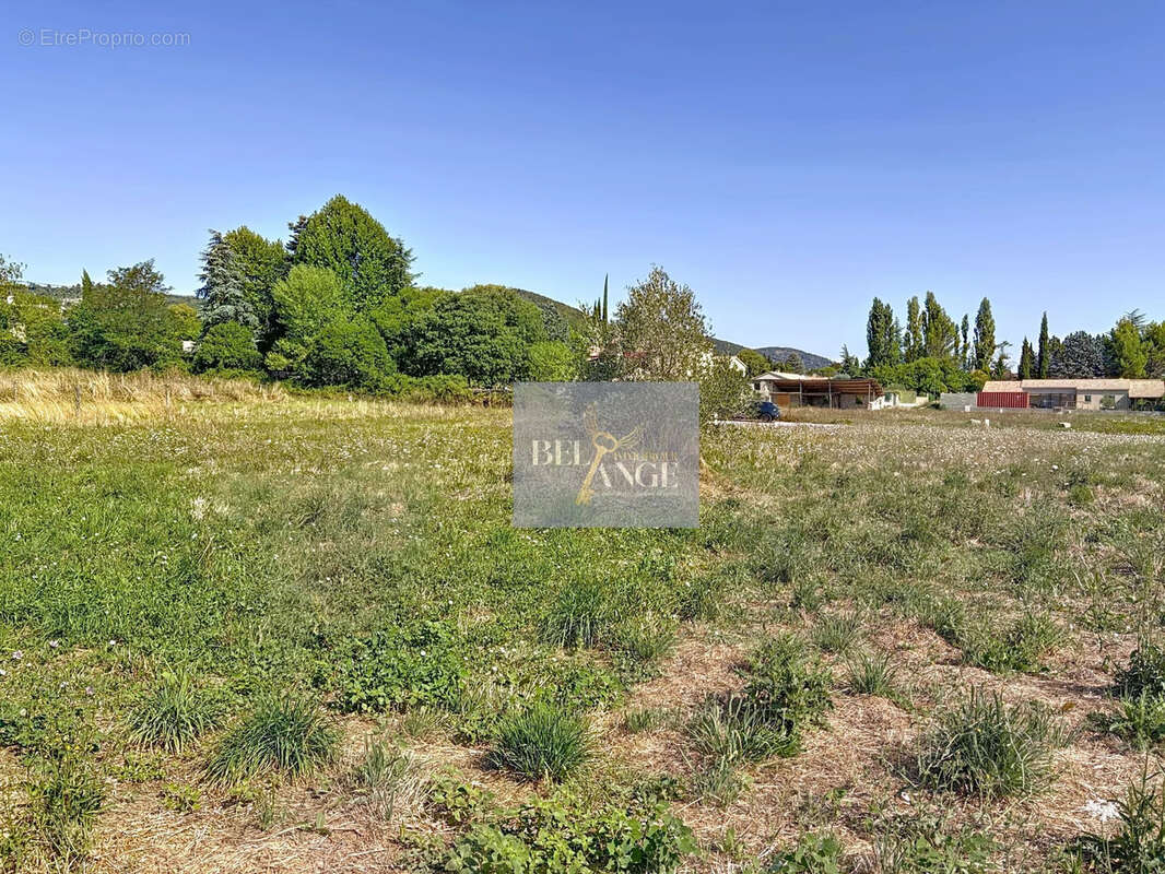 Terrain à VALLON-PONT-D&#039;ARC