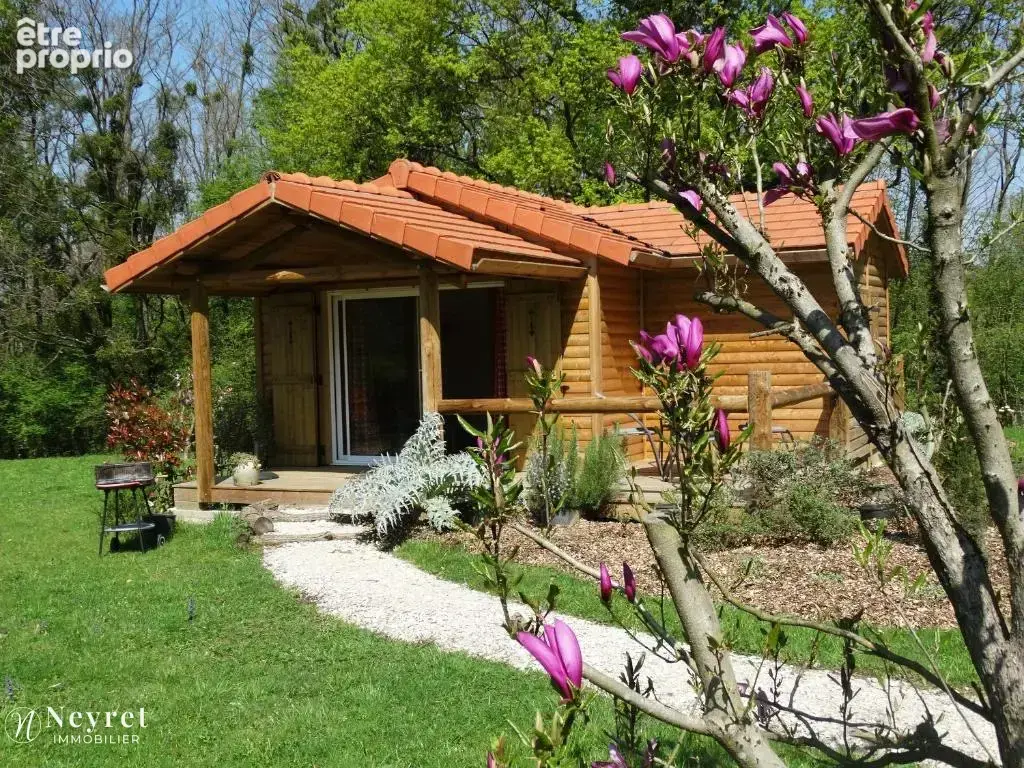 Propriété composée de cinq chalets et deux étangs - photo 11