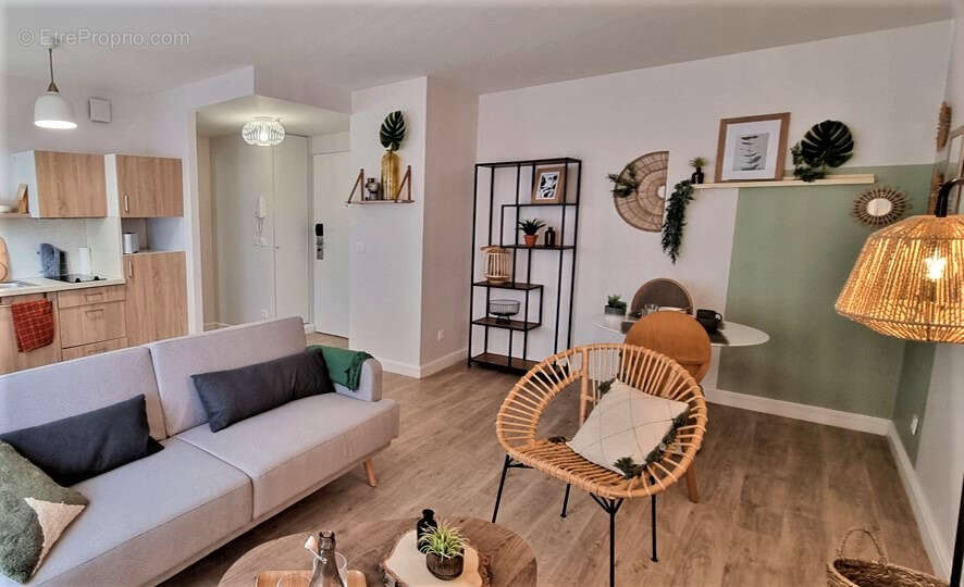Appartement à COURBEVOIE