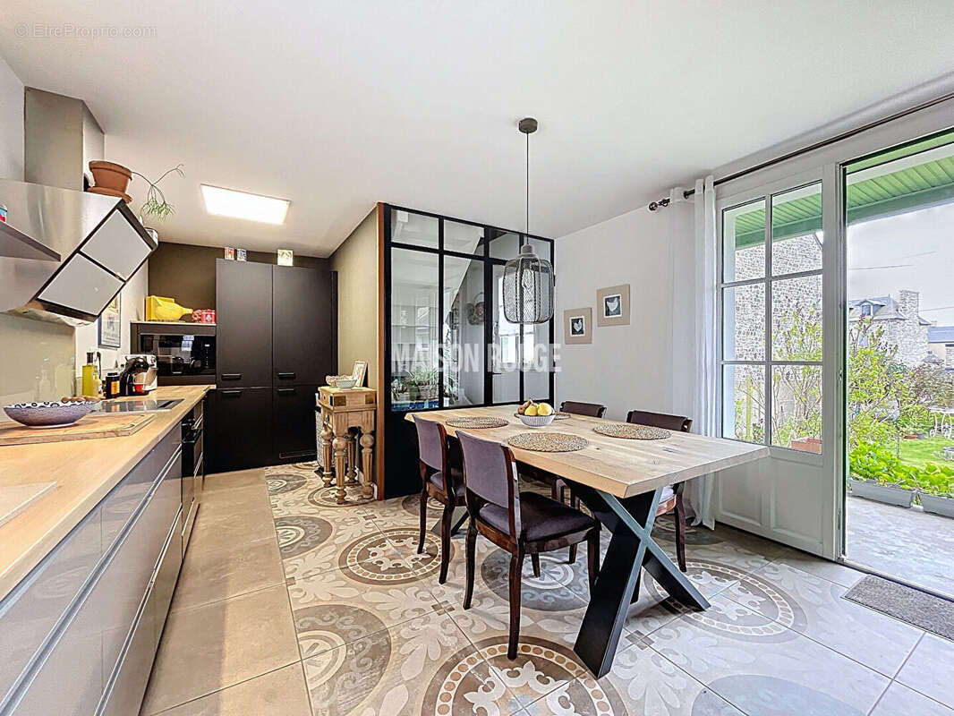 Maison à DOL-DE-BRETAGNE