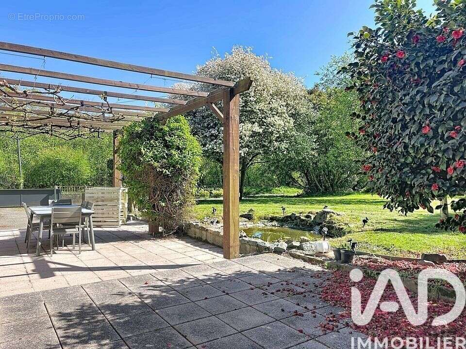 Photo 2 - Maison à BONNEMAIN