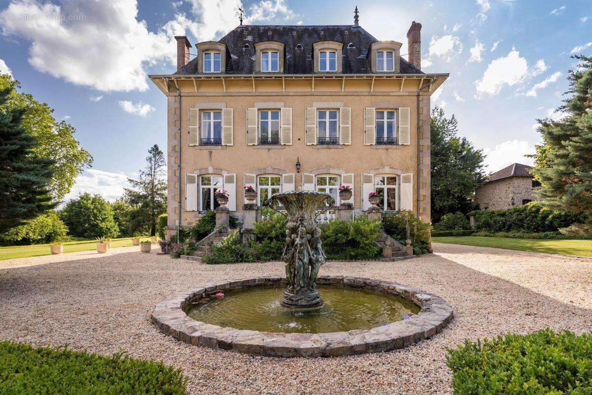 Maison à BUSSIERE-GALANT