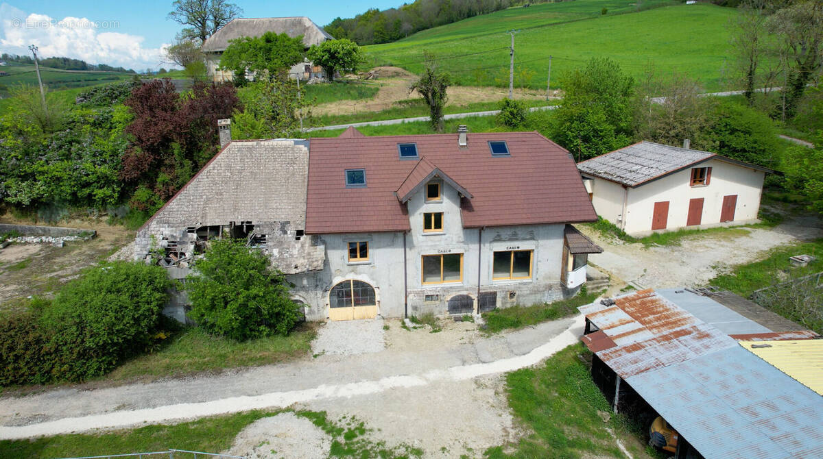 Maison à THUSY