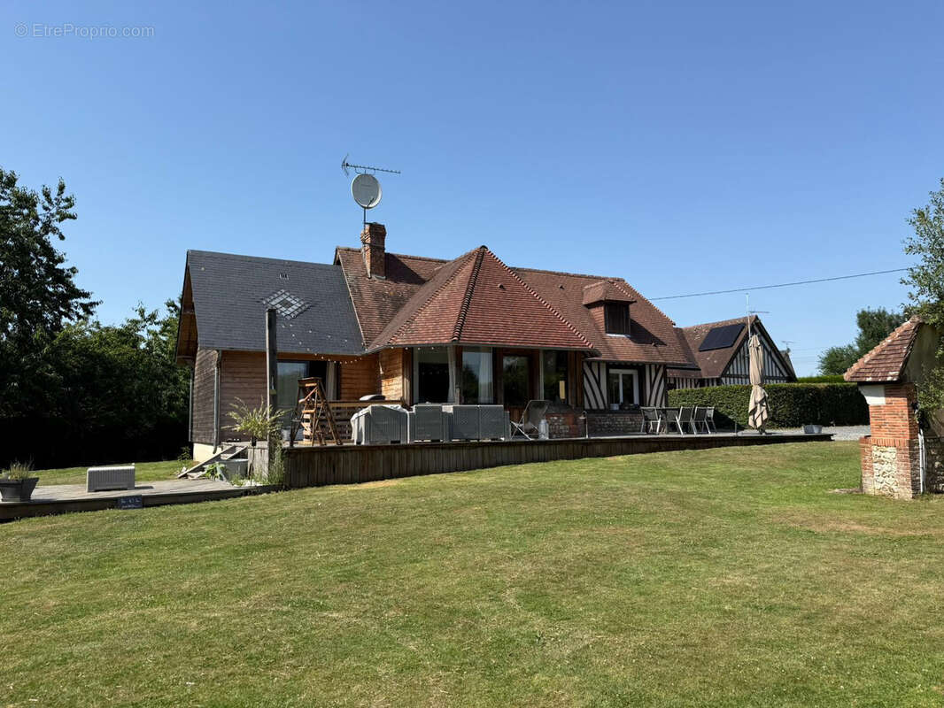 Maison à CORMEILLES