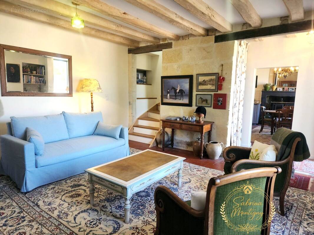 Maison à AZAY-LE-RIDEAU
