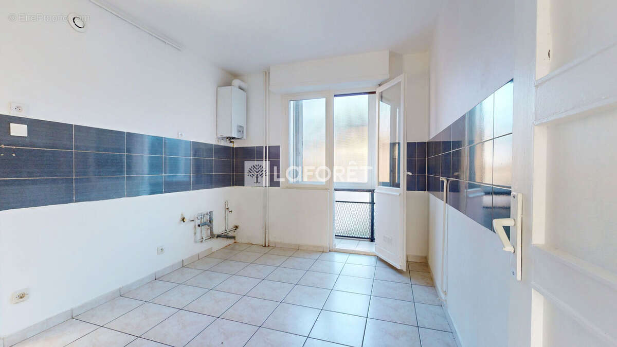 Appartement Schiltigheim 4 pièces 84,97 m2 - Balcon - Grenier - Cave - photo 7
