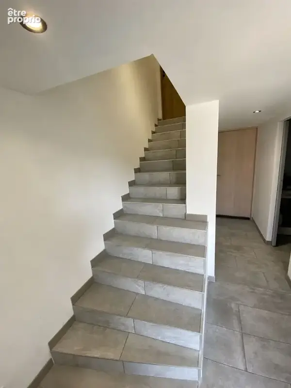 COUP DE COEUR  - Maison 5 pièces entièrement rénovée - 763m² terrain constructible et piscinable - photo 9