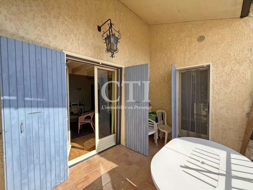 Maison à VAISON-LA-ROMAINE