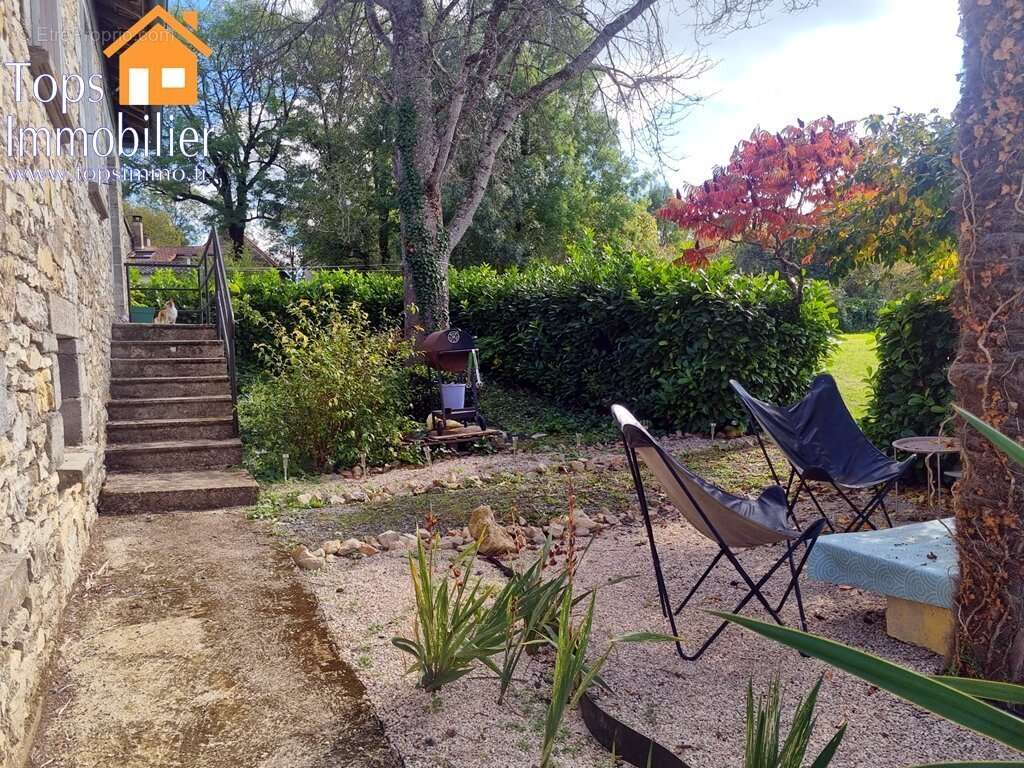 Maison à VAILHOURLES