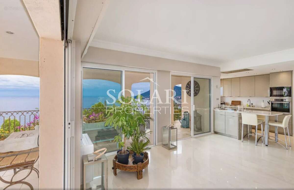 Maison à THEOULE-SUR-MER