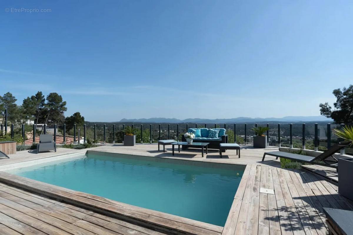 Maison à DRAGUIGNAN