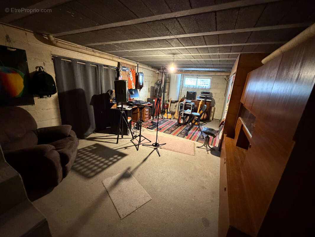 Maison  sur sous-sol - 4 chambres - - photo 18