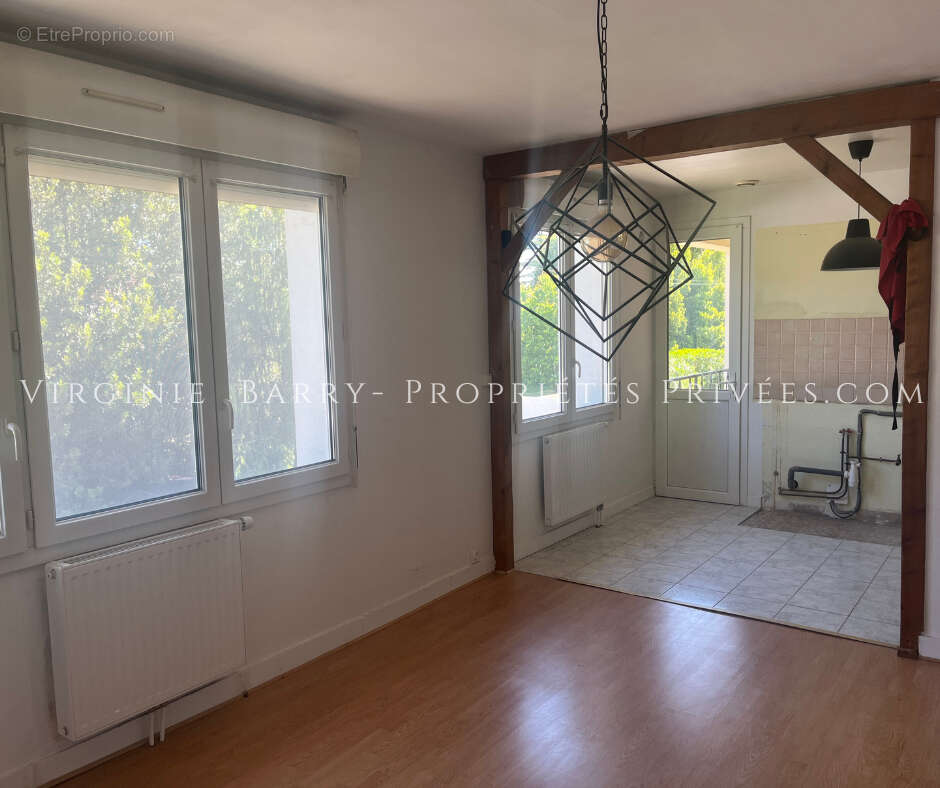 Maison à TONNAY-CHARENTE