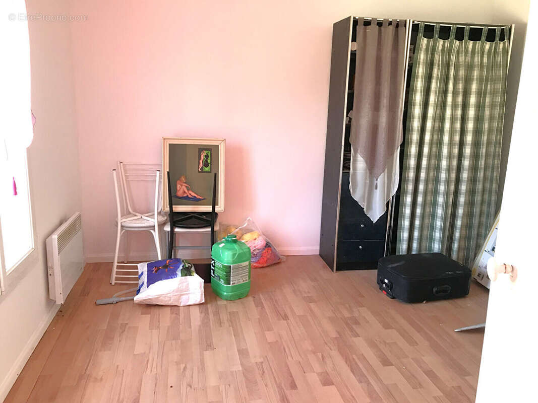 Appartement à BRIENON-SUR-ARMANCON