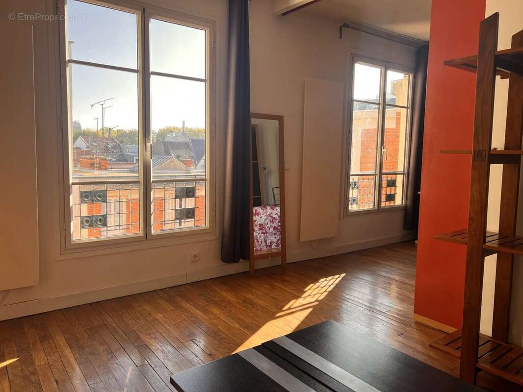 Appartement à PARIS-19E