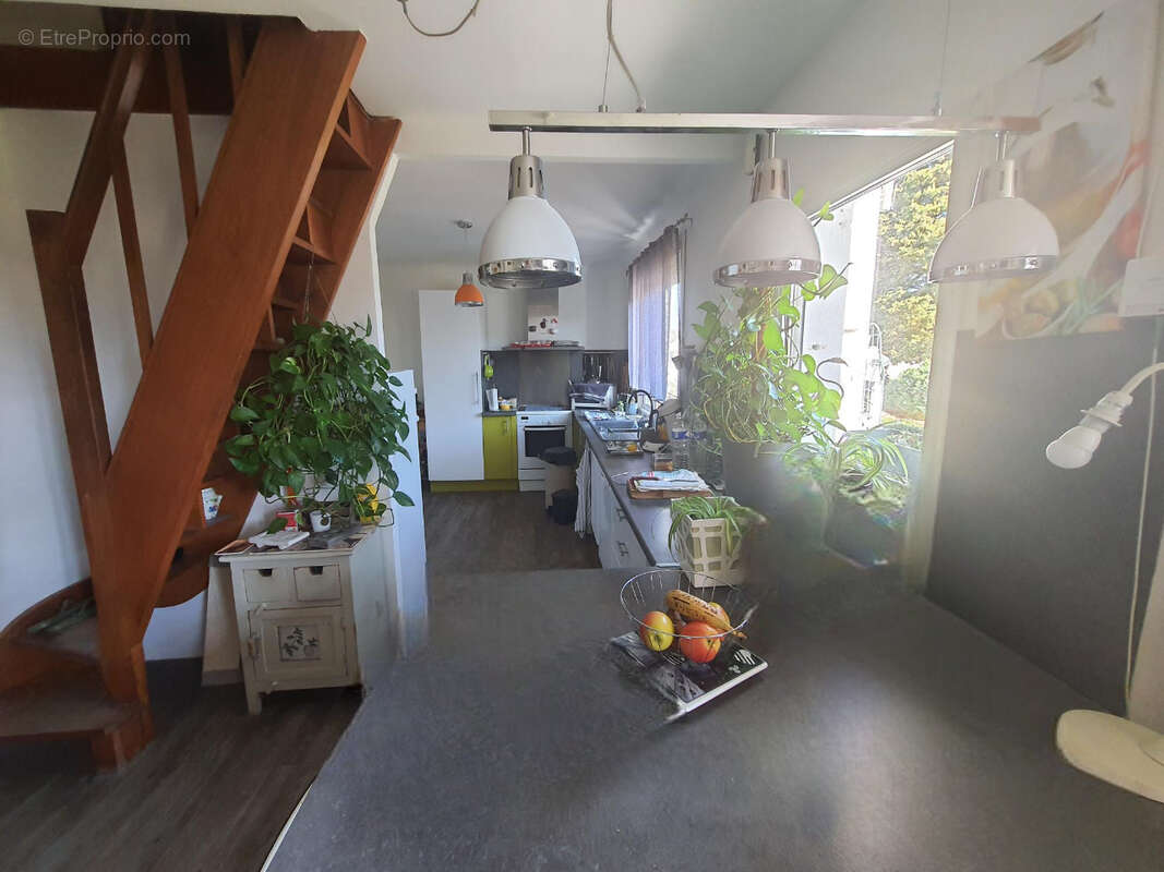 Maison à MONTLOUIS-SUR-LOIRE