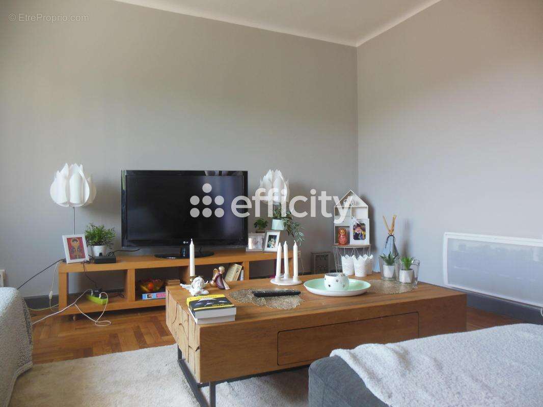 Appartement à ROUSSILLON