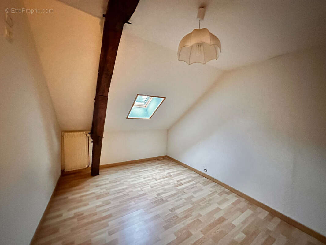 Maison à AUBIGNY-SUR-NERE