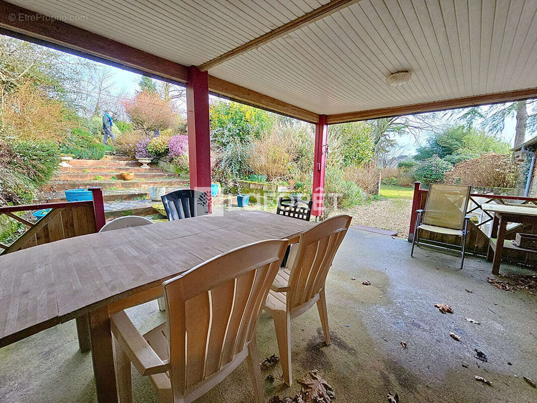 Maison à SAINT-SERVANT