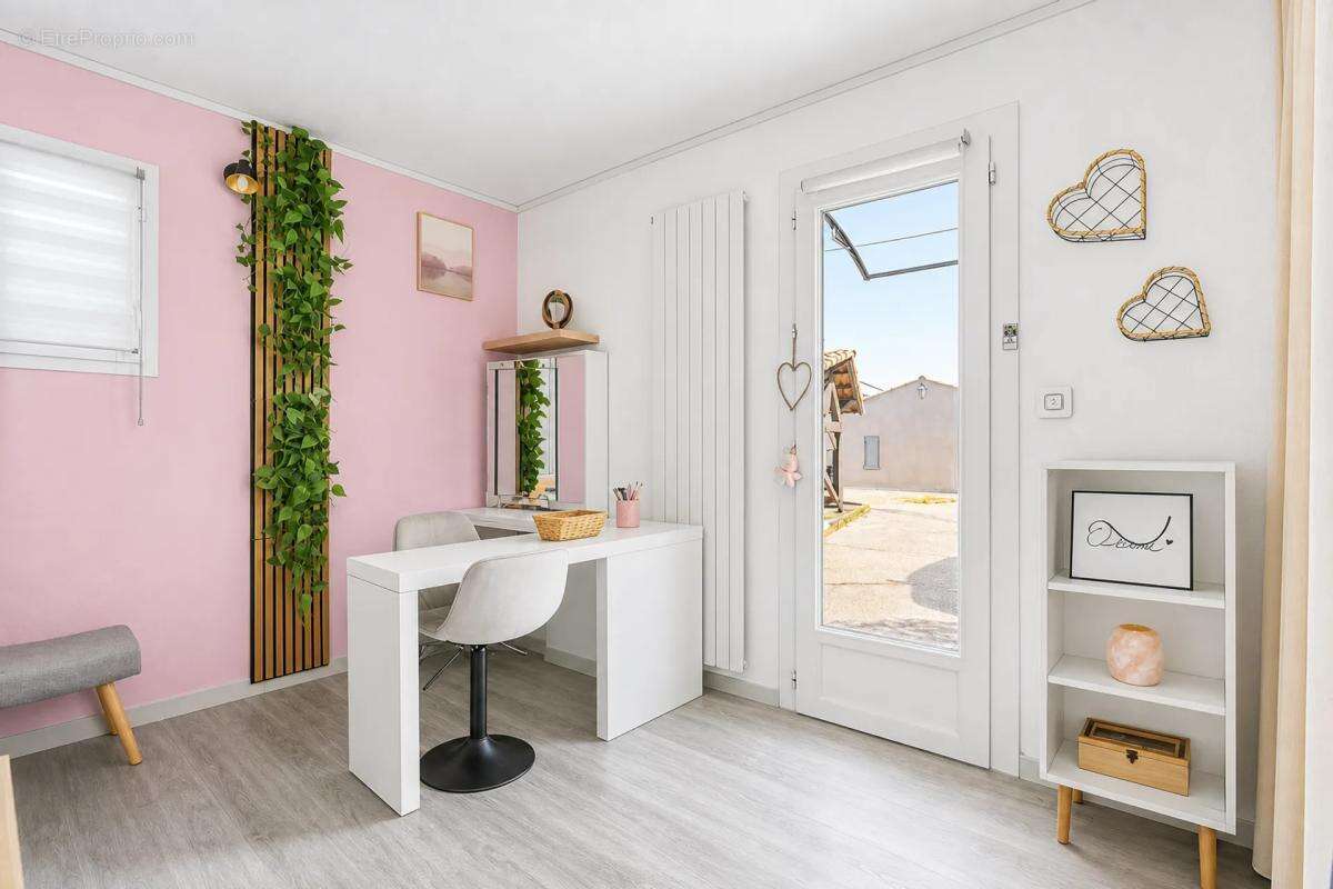 Maison à POURRIERES