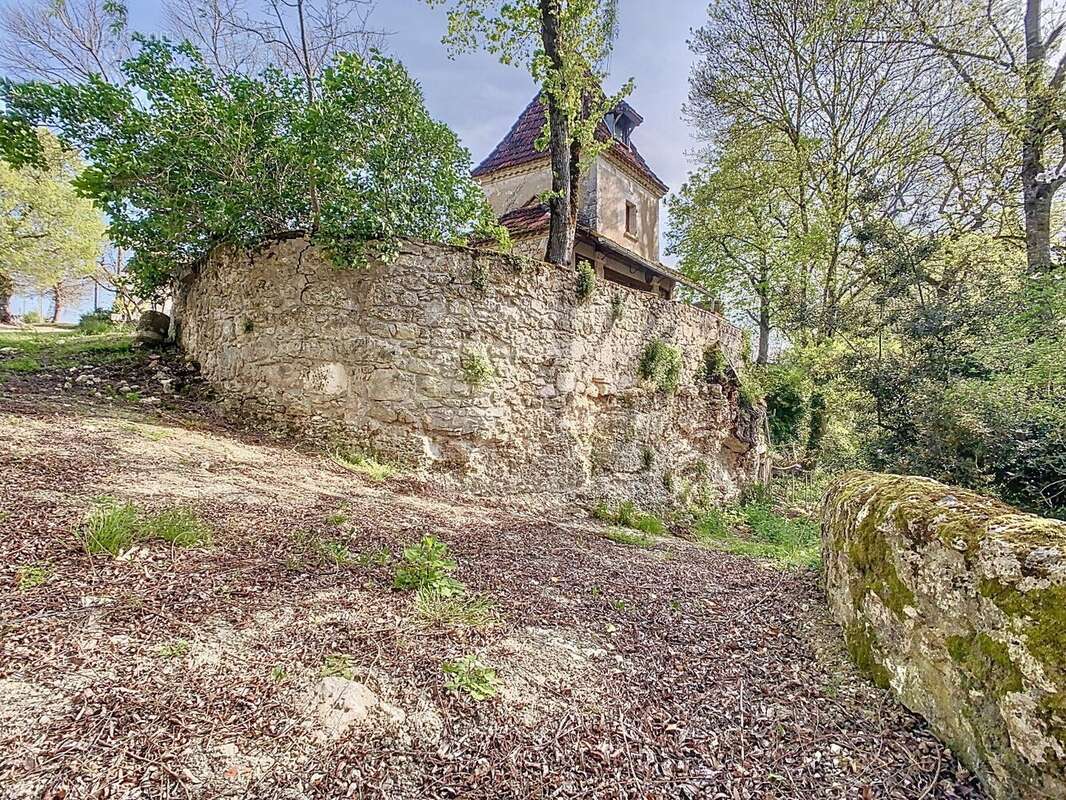 Maison à SAINT-CLAR
