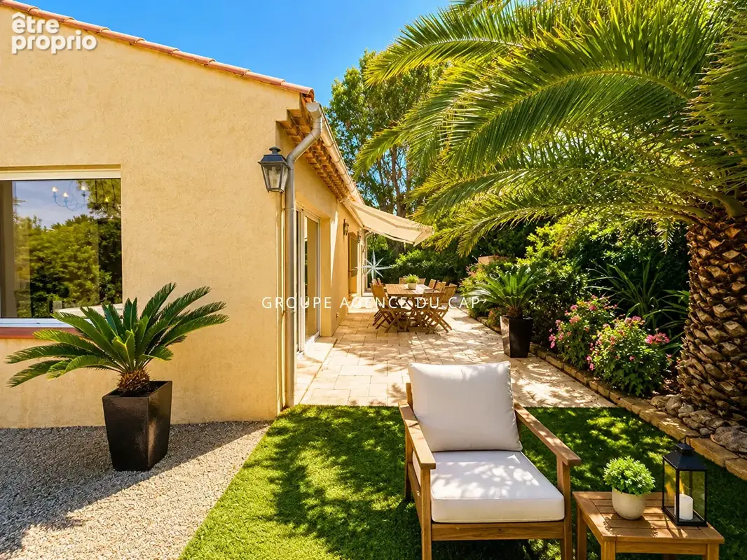 Villa à vendre avec 4 chambres et piscine à 100m des criques de saint-aygulf - photo 7