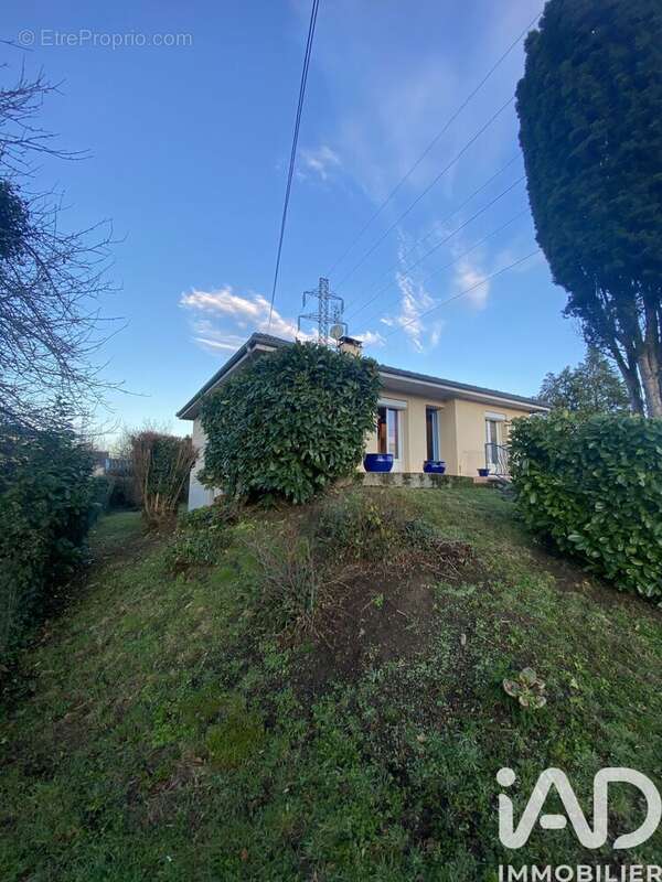 Photo 3 - Maison à SAINT-JUNIEN