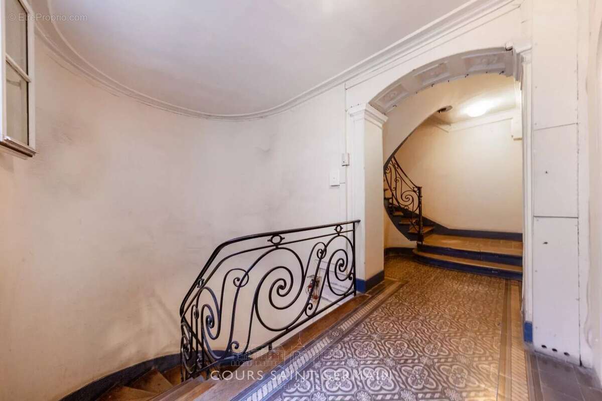 Appartement à PARIS-2E
