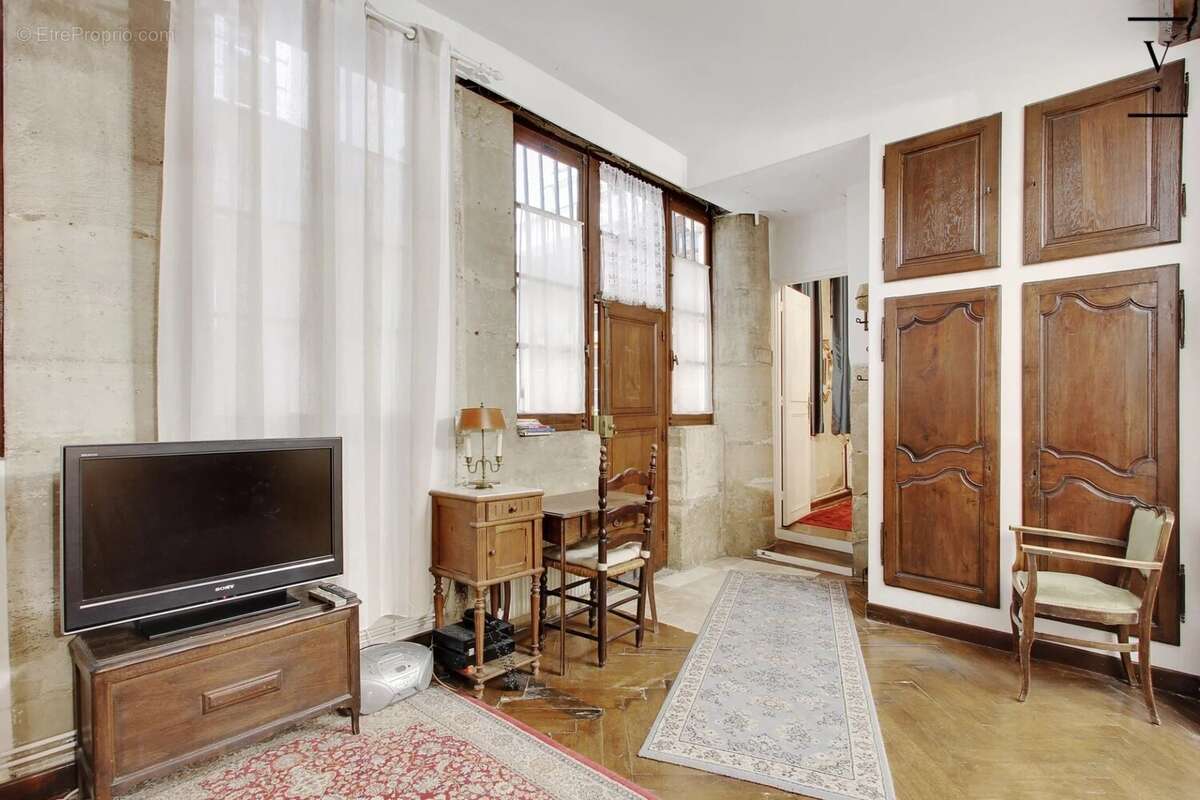 Appartement à PARIS-4E