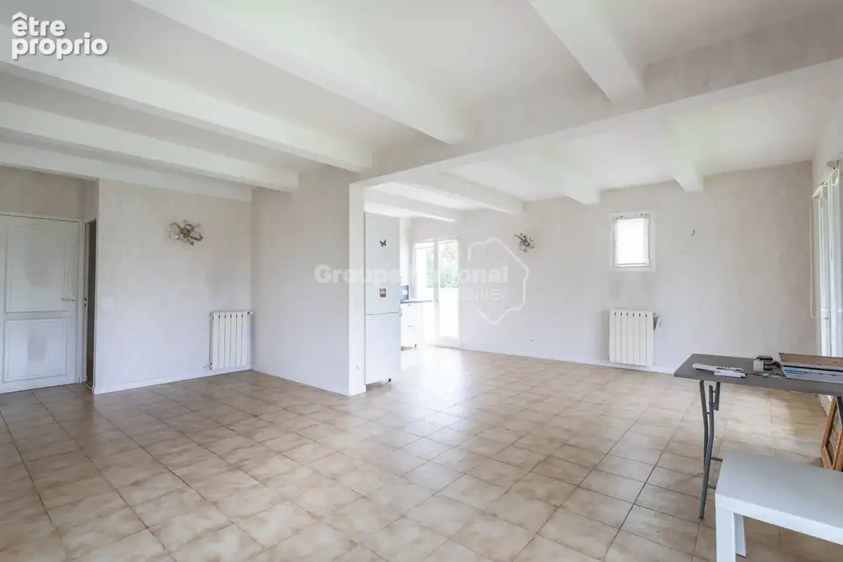 Villa 146m2 avec Piscine et Garage ! - photo 10