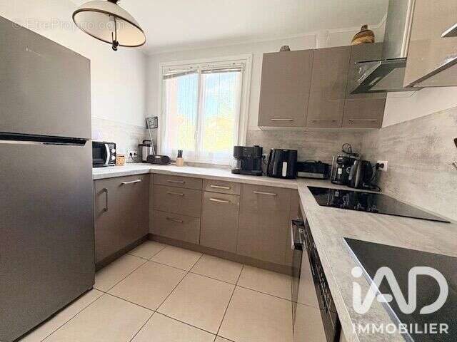 Appartement 65 m² à Montigny-Le-Bretonneux  - photo 3