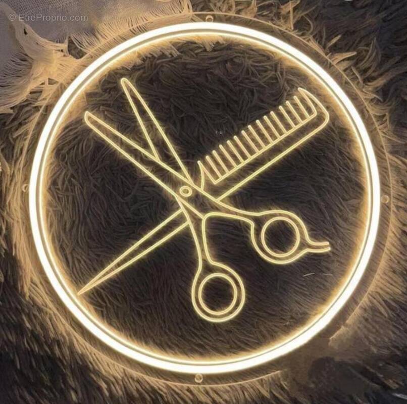 Photo 1 - Commerce à LISIEUX