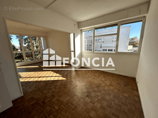 Appartement à LE BOUSCAT