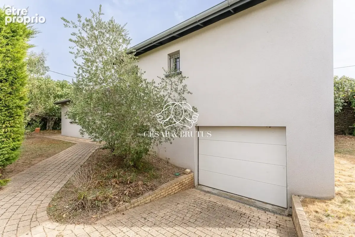 Maison 5 pièces 108 m² à vendre à Sainte-Foy-Les-Lyon (69110) - photo 3