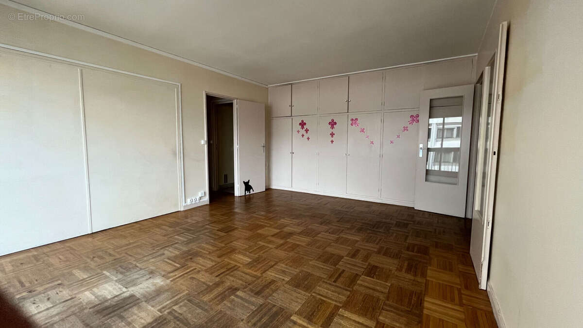 Appartement à PARIS-15E