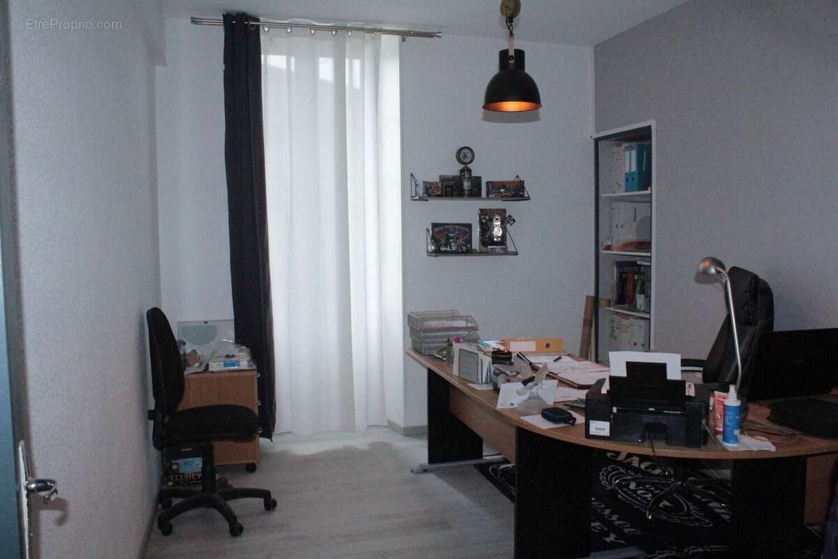 Maison 241 m² à Saint-Sigismond-De-Clermont  - photo 5