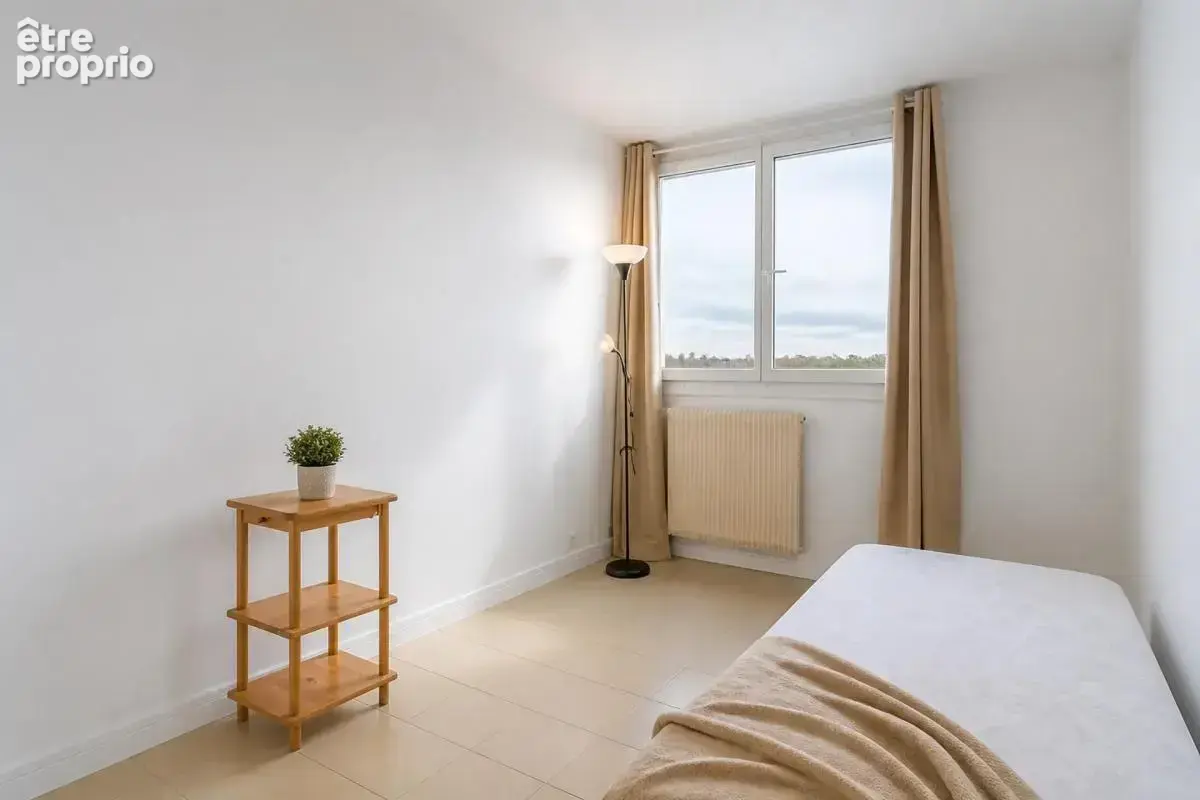 Appartement de 4 pièces de 77 m² à Trappes - photo 9
