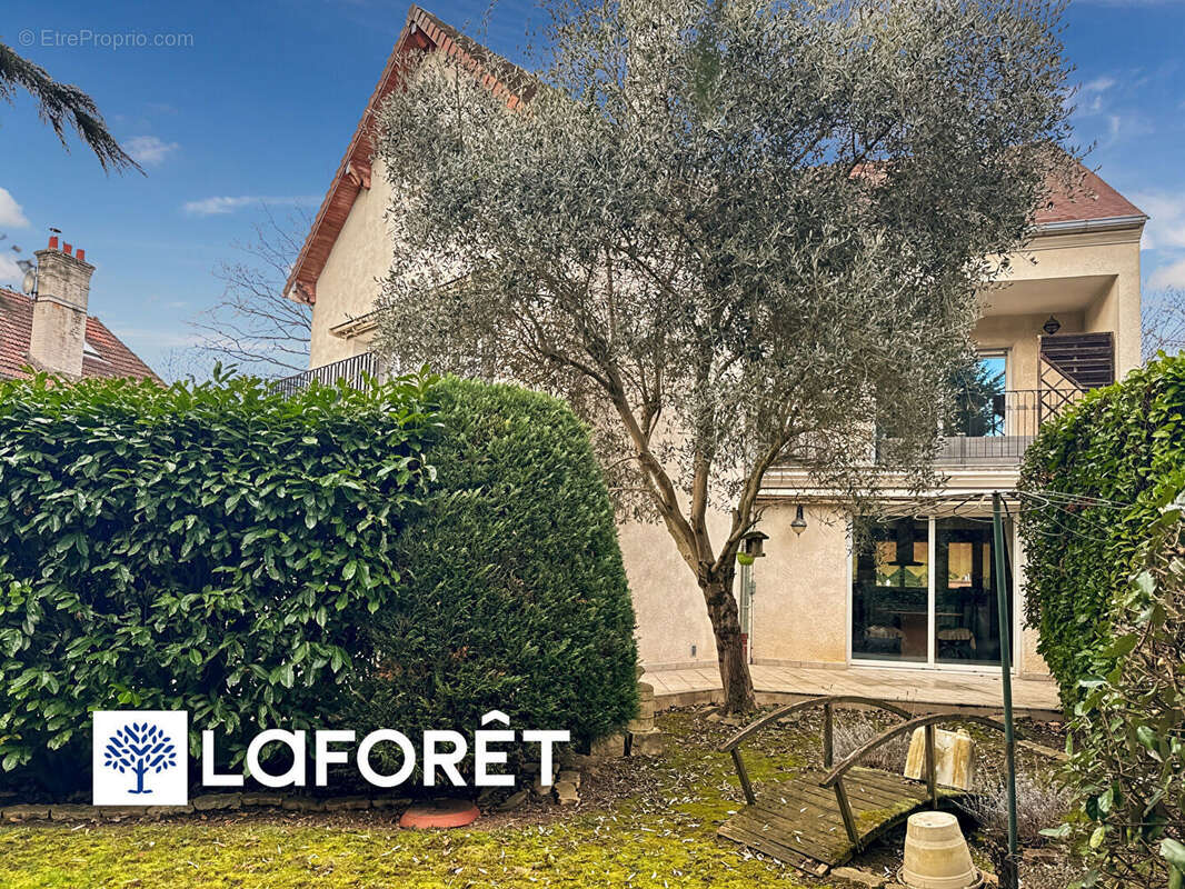 Maison à VILLEMOISSON-SUR-ORGE