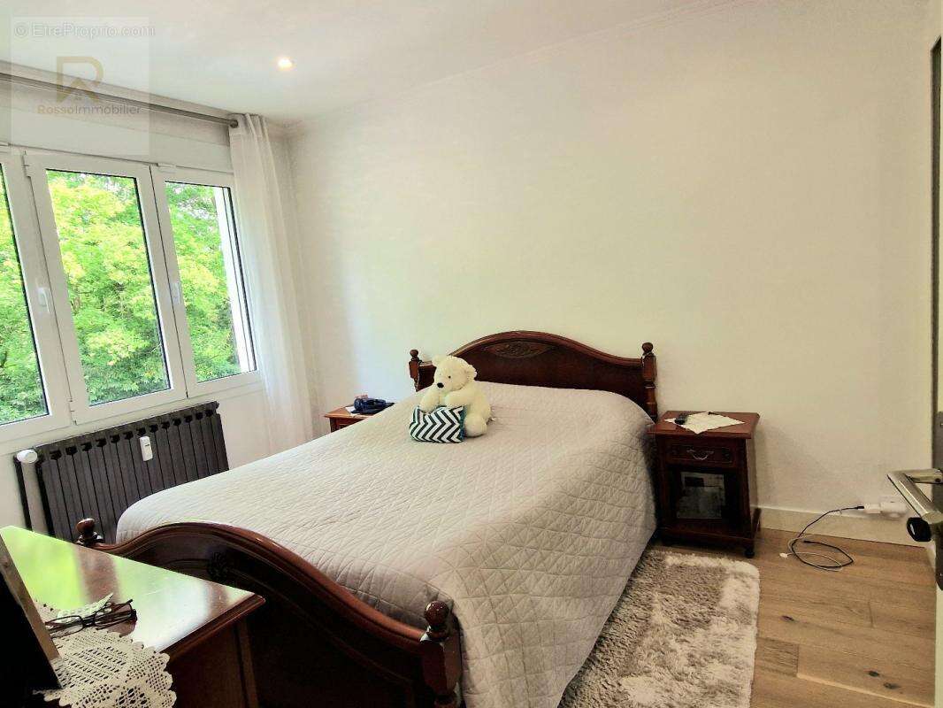 Appartement à LA CELLE-SAINT-CLOUD