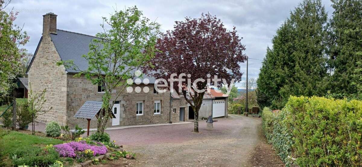 Maison à SAINT-SEVER-CALVADOS
