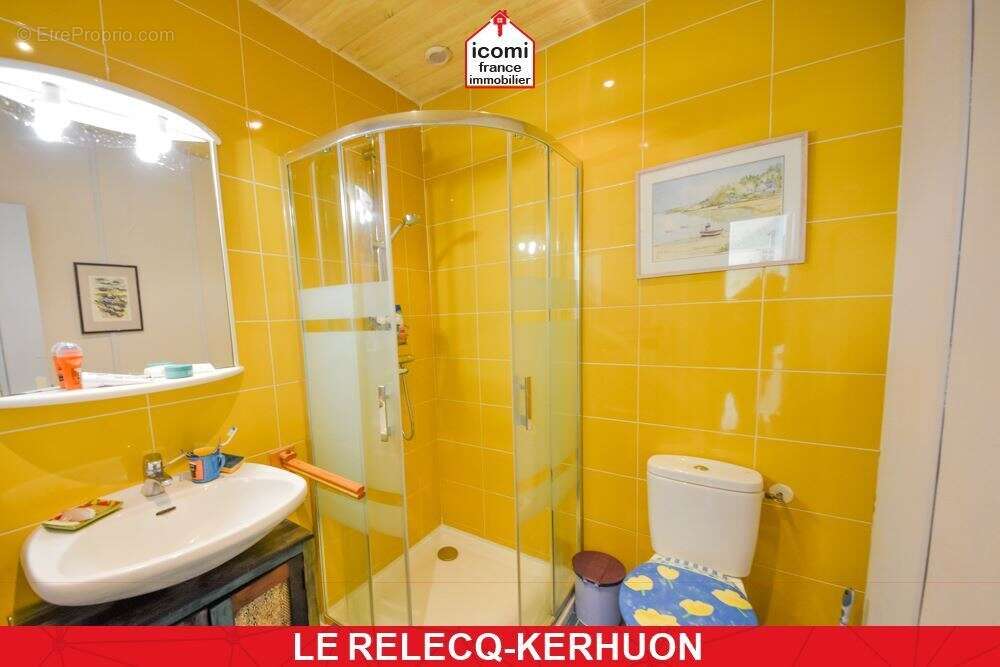 Maison à LE RELECQ-KERHUON