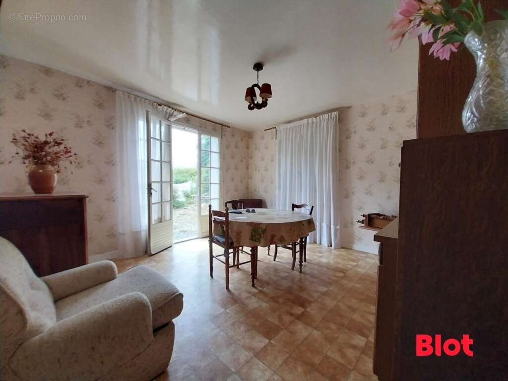 Maison 78 m² à Rouge  - photo 4