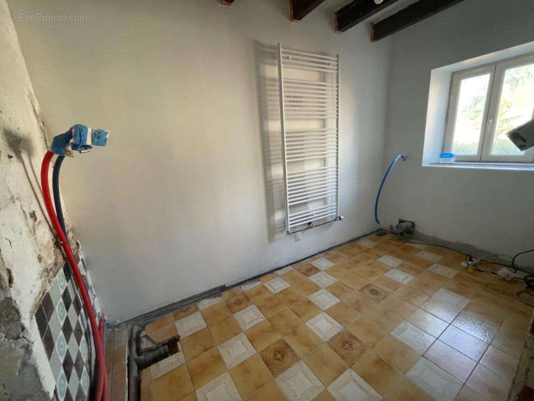 Maison de village 124m2  JOUILLAT (23) - photo 8
