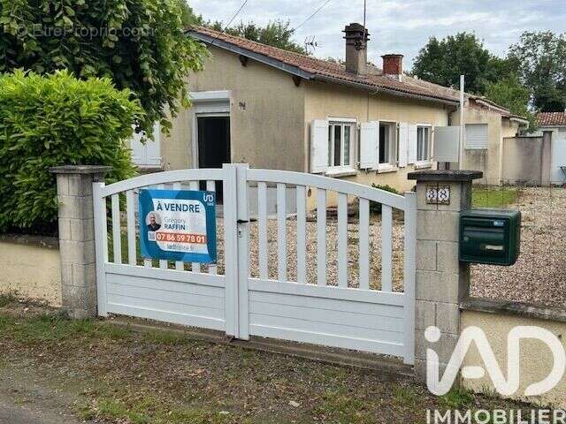 Photo 2 - Maison à LES FOSSES