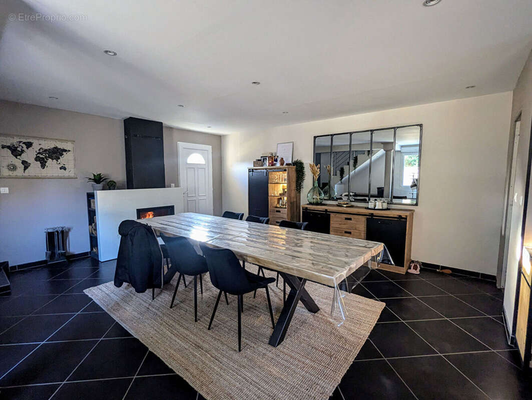 Maison à LA GUERCHE-SUR-L&#039;AUBOIS