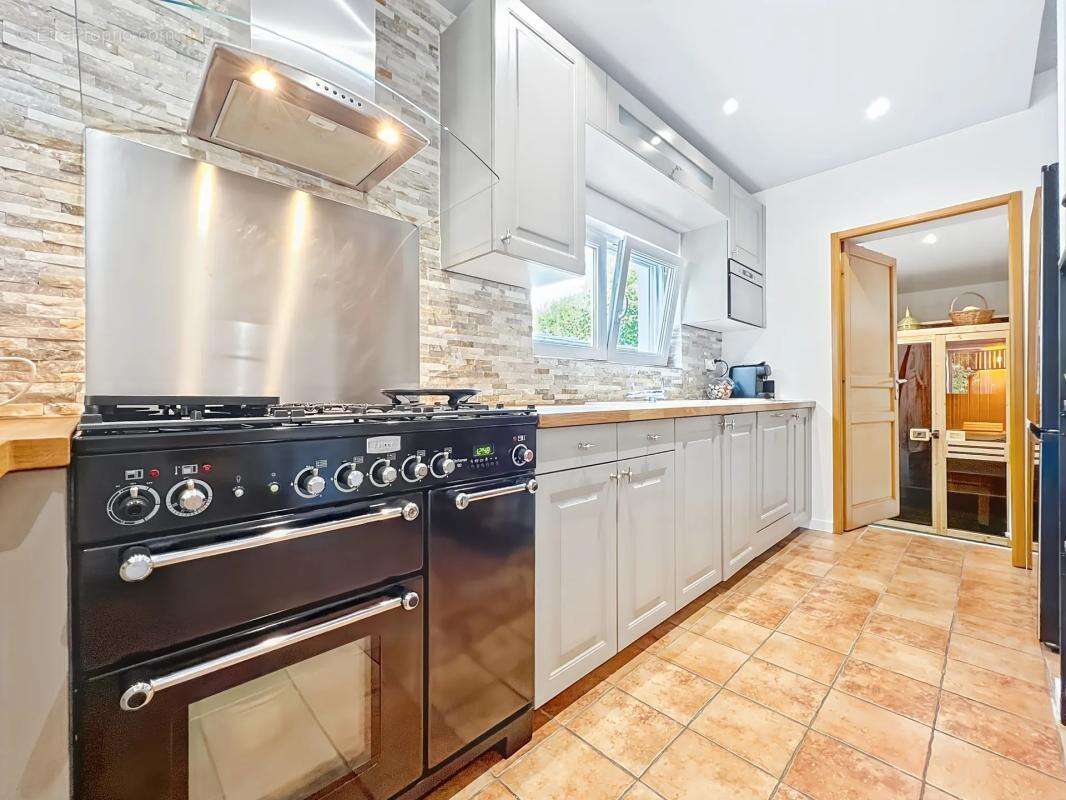 Maison à VAIRES-SUR-MARNE