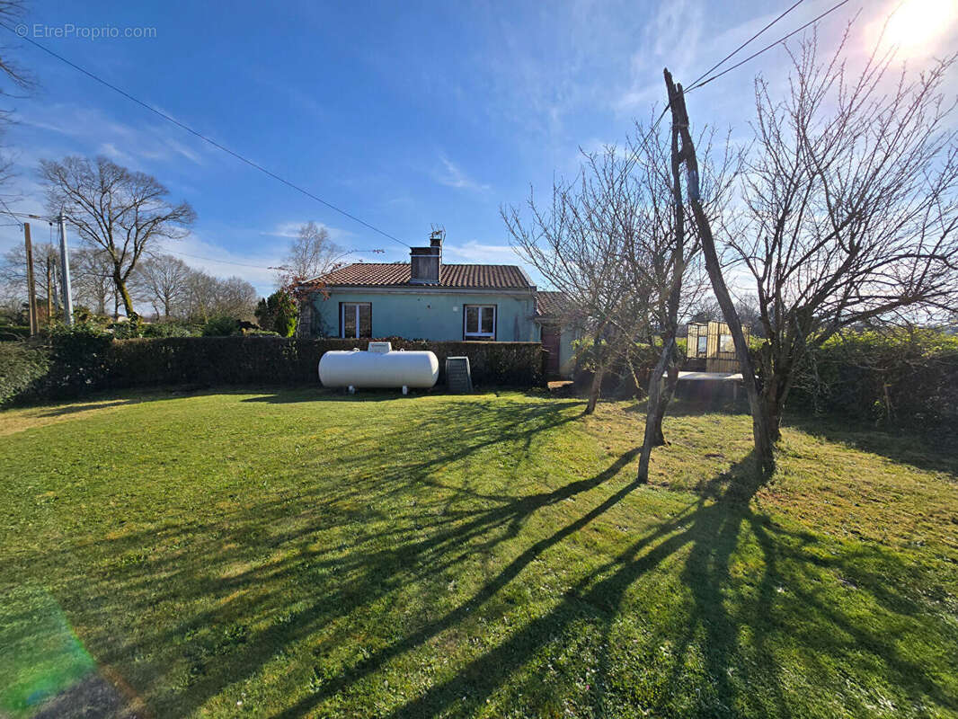 Maison à HAGETAUBIN
