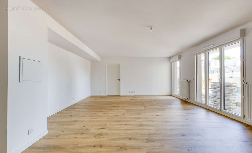 Appartement à LA QUEUE-EN-BRIE