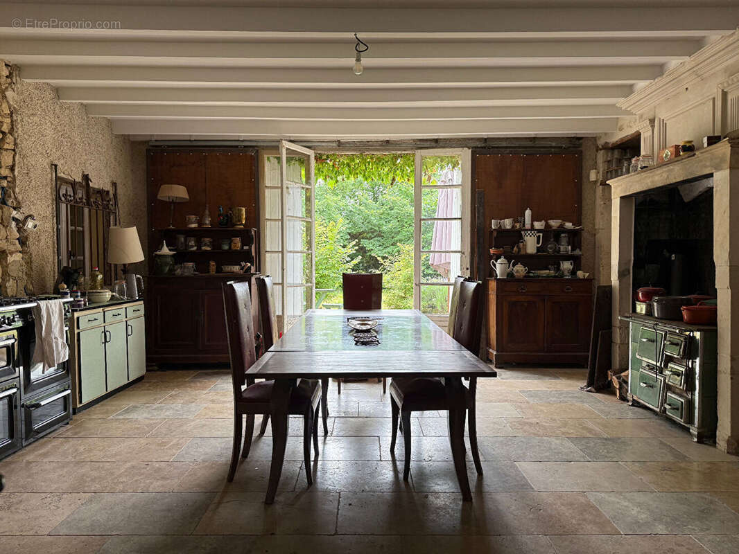 Maison à SAINT-CAPRAIS-DE-BLAYE