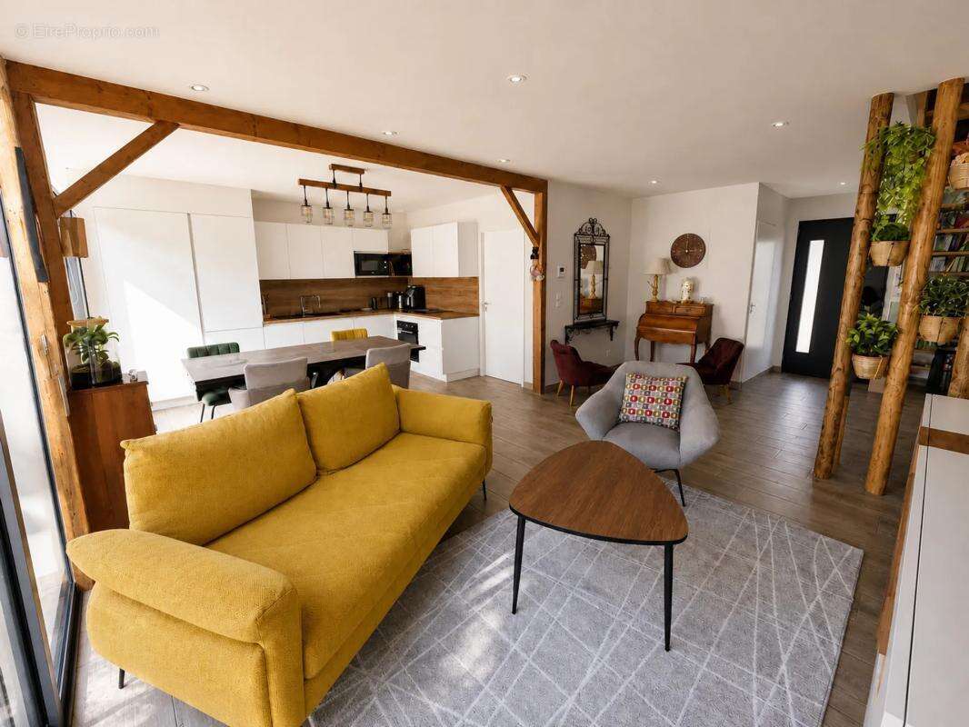 Maison de 4 pièces de 95 m² à Crémieu - photo 3